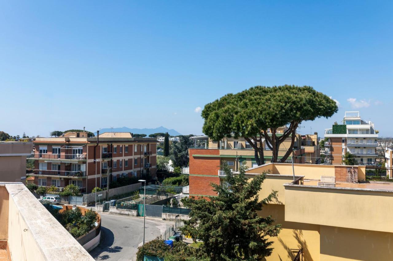 Incantevole Attico 1Minuto Dal Mare Wifi Netflix テッラチーナ エクステリア 写真